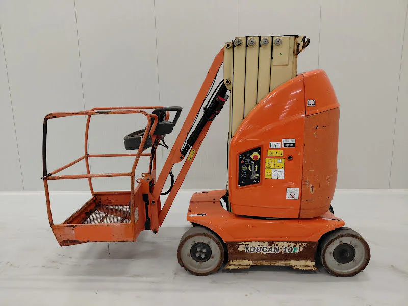 Jlg TOUCAN 10E 2015 - Personnel lift image 3 thumbnail