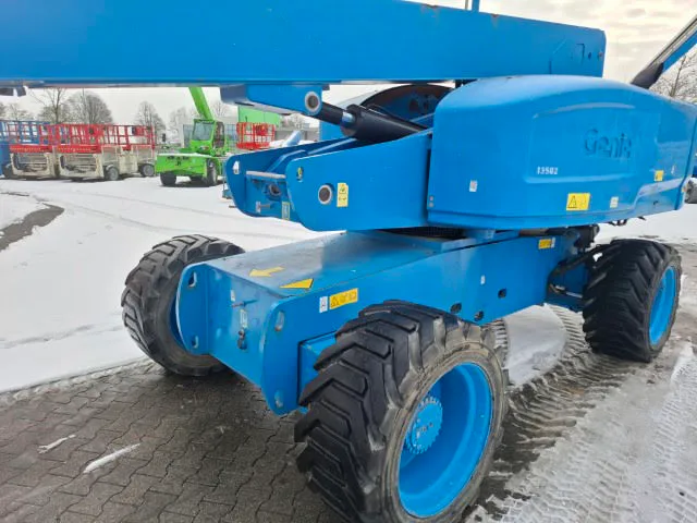 Genie S-85 2014 - Telescopic boom lift image 2 thumbnail