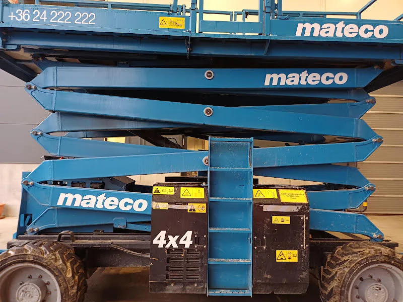 Genie GS-4390 RT 2016 - Scissor lift image 3 thumbnail