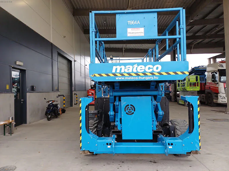 Genie GS-4390 RT 2016 - Scissor lift image 2 thumbnail
