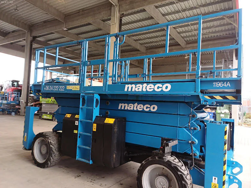 Genie GS-4390 RT 2016 - Scissor lift image 3 thumbnail