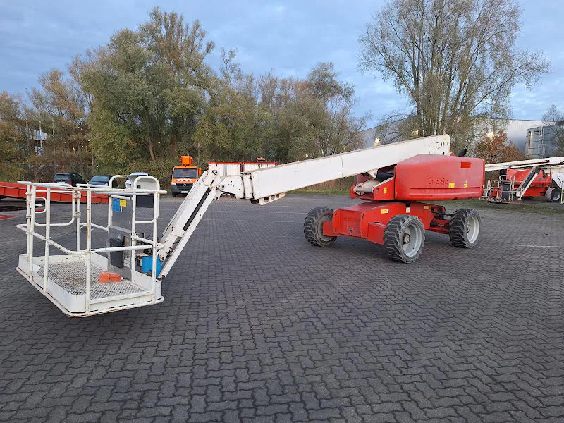 Genie S-65 2013 - Telescopic boom lift image 1