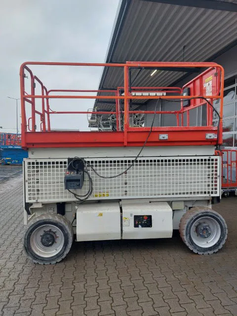 Jlg M4069 2016 - Scissor lift image 2 thumbnail