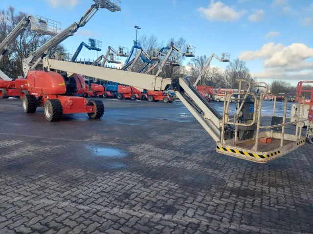 Jlg 860SJ 2016 - Telescopic boom lift image 2 thumbnail