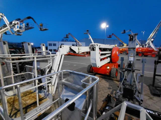 Manitou 170AETJ L BI 2016 - Plataforma articulada imagem 2 miniatura