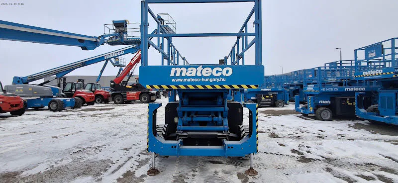 Genie GS-4390 RT 2016 - Scissor lift image 3 thumbnail