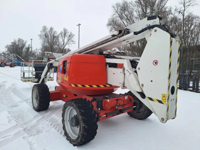 Jlg 600AJ 2014 - Articulated boom lift image 3 thumbnail