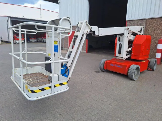 Genie Z-34/22N 2014 - Articulated boom lift image 2 thumbnail