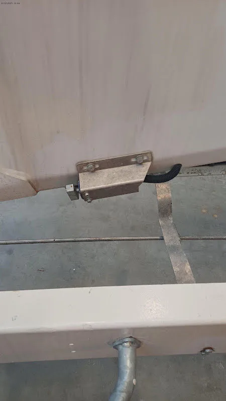 Dinolift 230T 2018 - Trailer-mounted aerial platform image 3 thumbnail