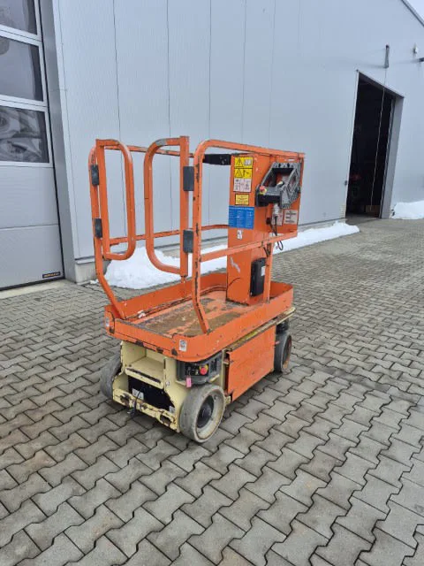 Jlg 1230ES 2010 - Personenlift Bild 1