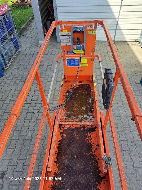 Jlg 1930ES 2015 - Nacelle ciseaux image 2 miniature
