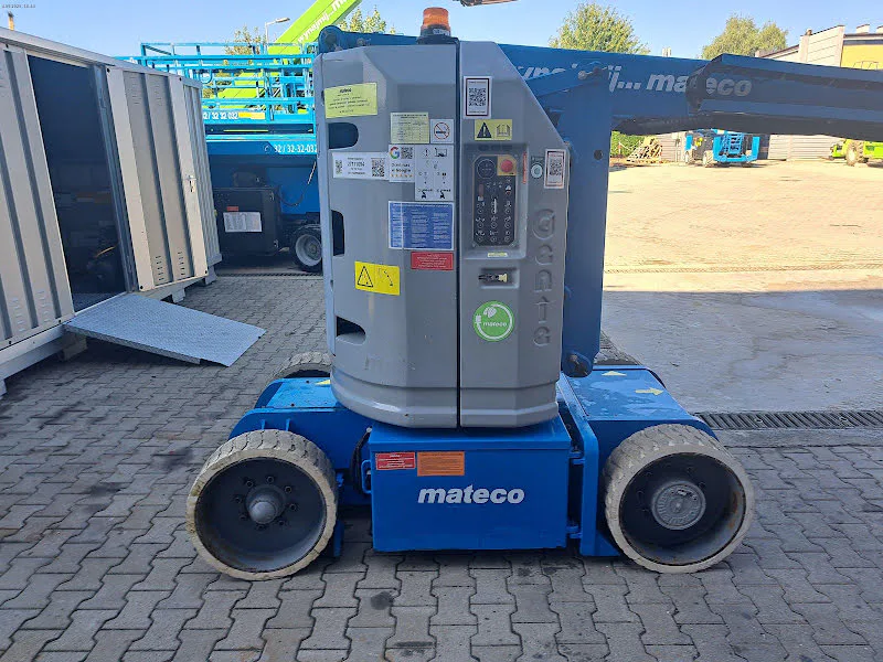 Genie Z-30/20N RJ 2015 - Articulated boom lift image 1