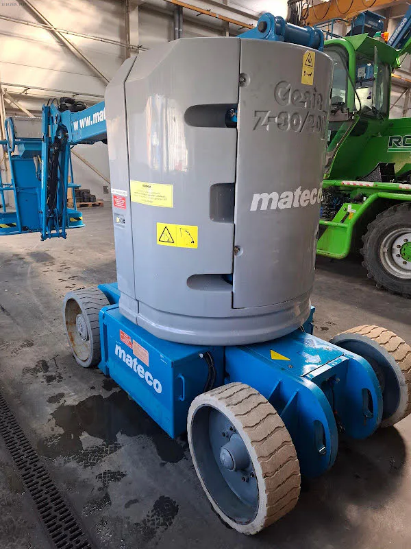 Genie Z-30/20N RJ 2015 - Articulated boom lift image 1
