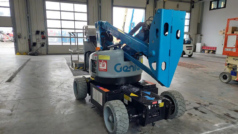 Genie Z-33/18 2015 - Nacelle articulée image 3 miniature