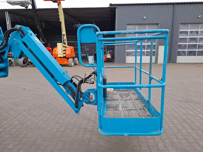Genie Z-45/25J RT 2015 - Nacelle articulée image 1