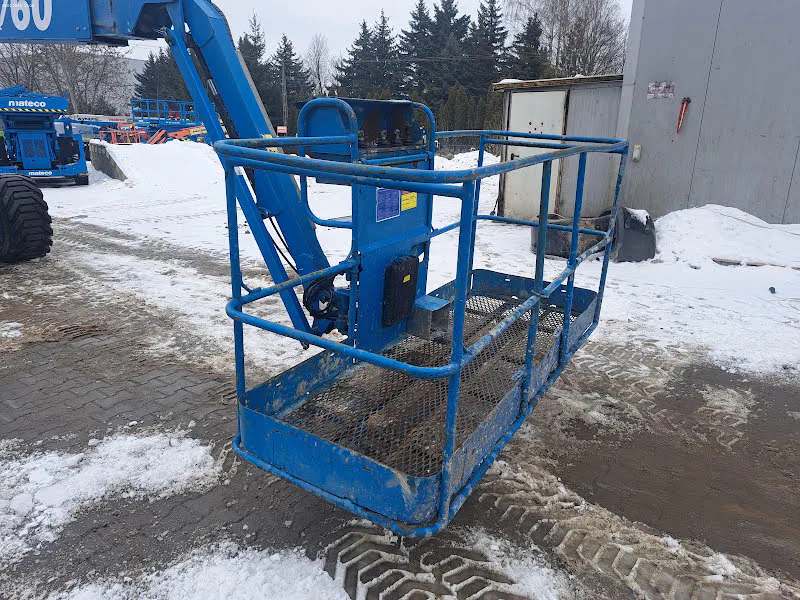 Genie Z-80/60 2015 - Articulated boom lift image 3 thumbnail