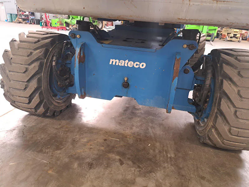 Genie Z-80/60 2015 - Articulated boom lift image 2 thumbnail