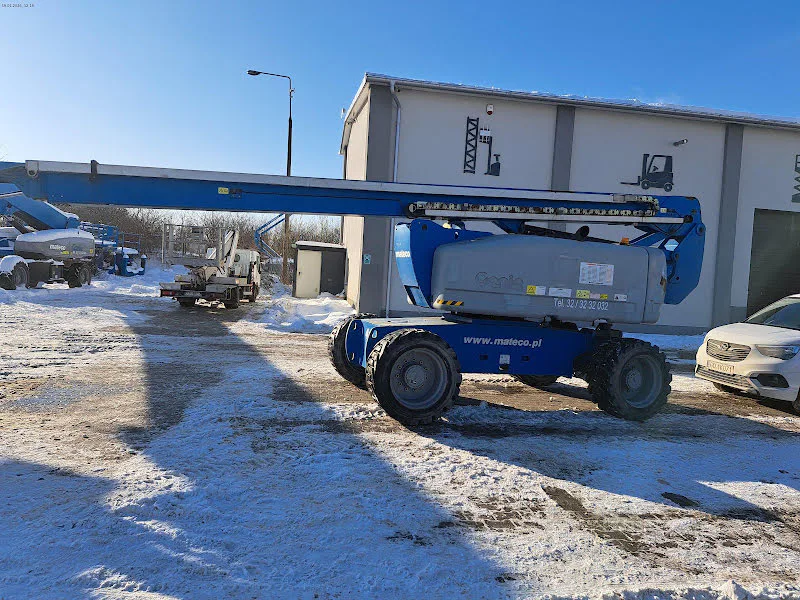 Genie Z-80/60 2015 - Articulated boom lift image 1