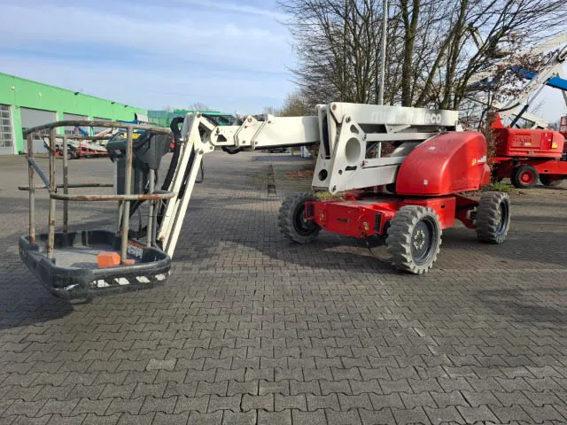 Niftylift HR21 HYBRID 4X4 2016 - Articulated boom lift image 2 thumbnail