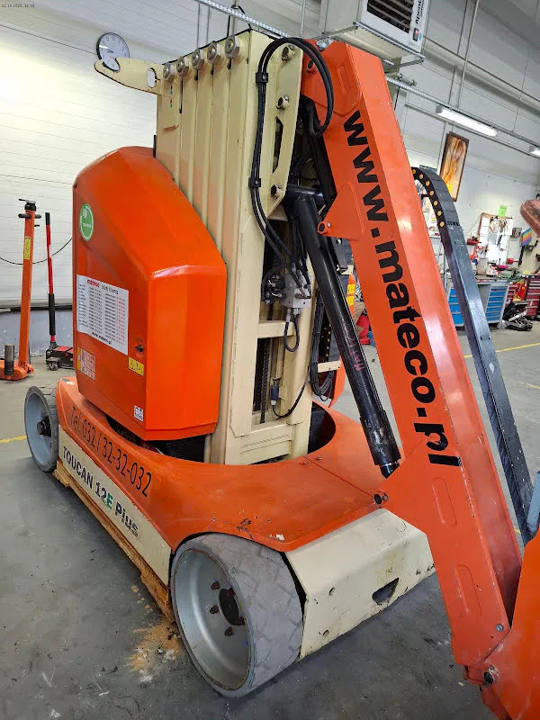 Jlg TOUCAN 12E PLUS 2015 - Personnel lift image 3 thumbnail