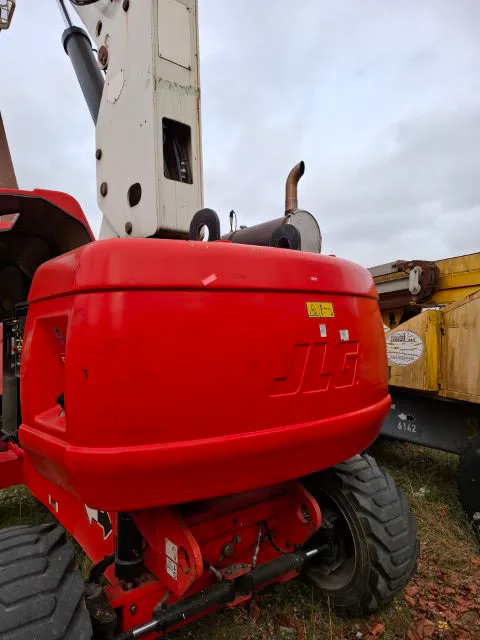 Jlg 860SJ 2013 - Telescopic boom lift image 2 thumbnail
