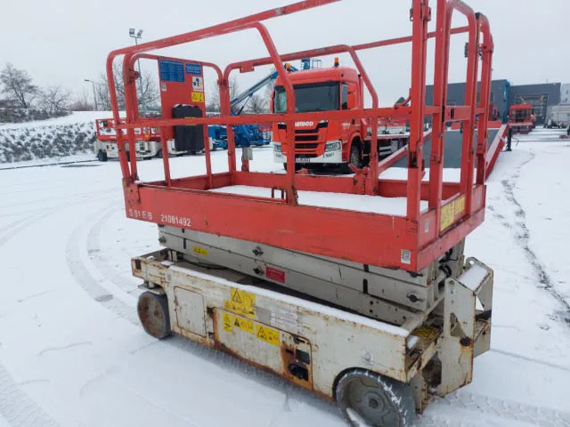 Genie GS-2046 2015 - Nacelle ciseaux image 3 miniature