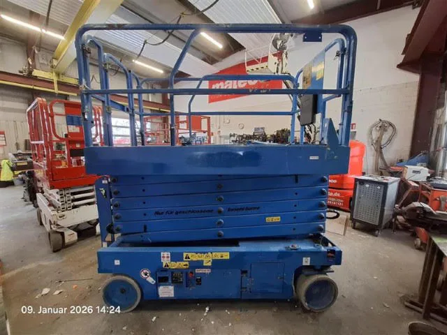 Genie GS-4047 2015 - Scissor lift image 2 thumbnail