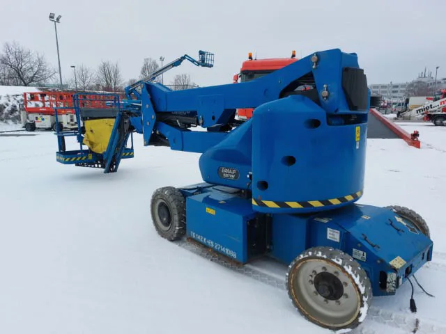 Jlg E400AJPN 2015 - Nacelle articulée image 3 miniature