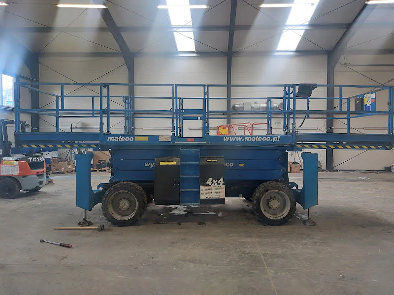 Genie GS-3390 RT 2016 - Scissor lift image 1