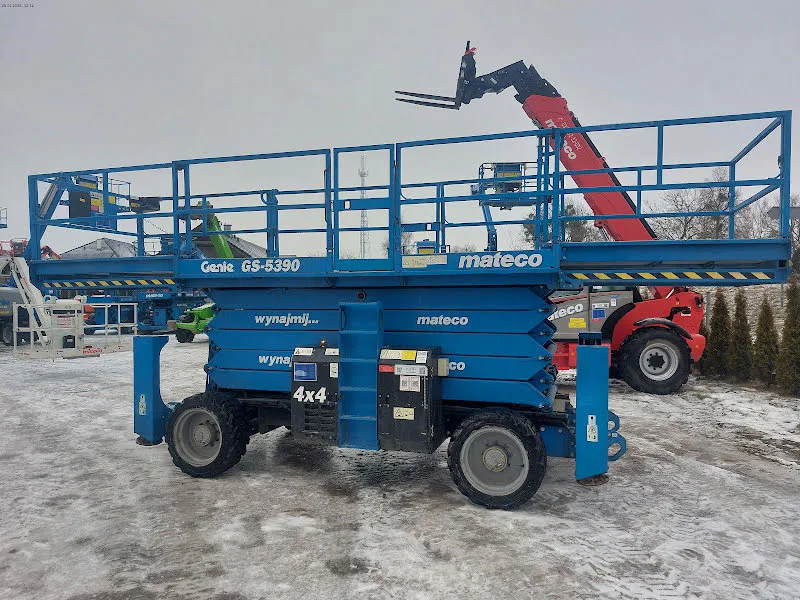 Genie GS-5390 RT 2017 - Scissor lift image 2 thumbnail
