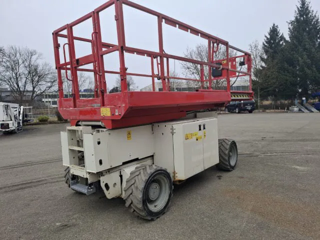 Genie GS-2669 DC 2015 - Scissor lift image 1