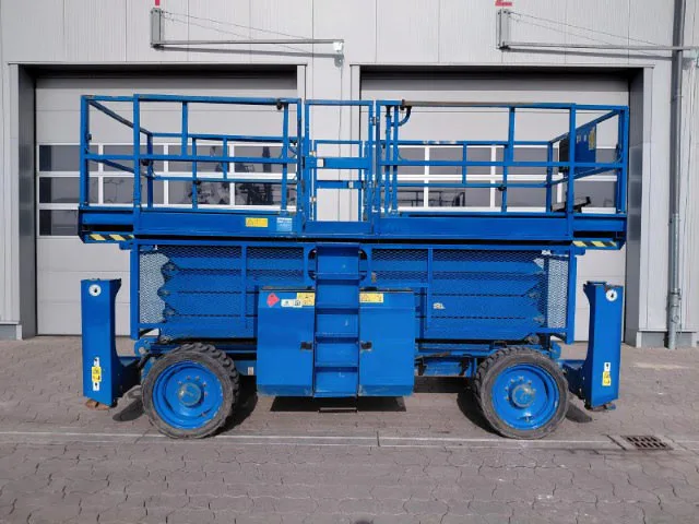 Genie GS-4390 RT 2014 - Scissor lift image 2 thumbnail