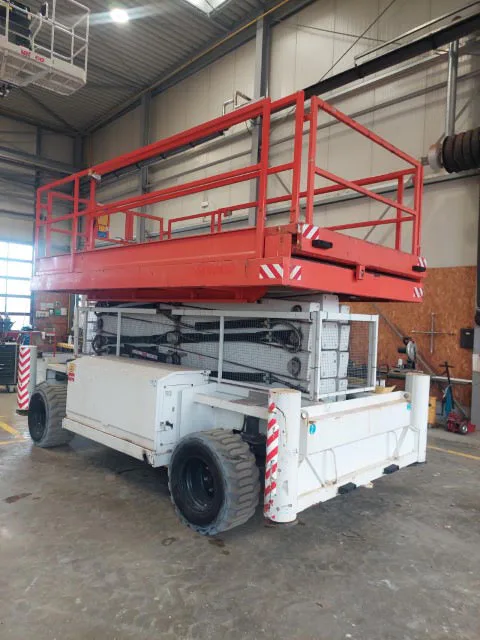 Holland Lift B-165DL25 4WD/P/N 2015 - Nůžková plošina obrázek 1
