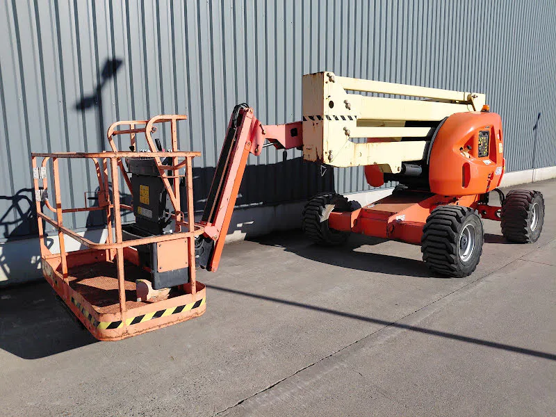 Jlg 450AJ 2015 - Articulated boom lift image 1