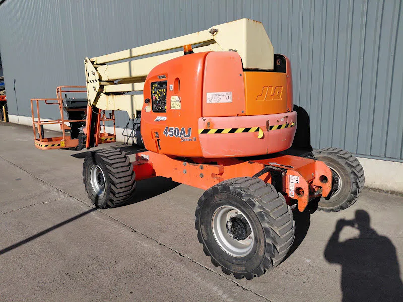 Jlg 450AJ 2015 - Articulated boom lift image 2 thumbnail