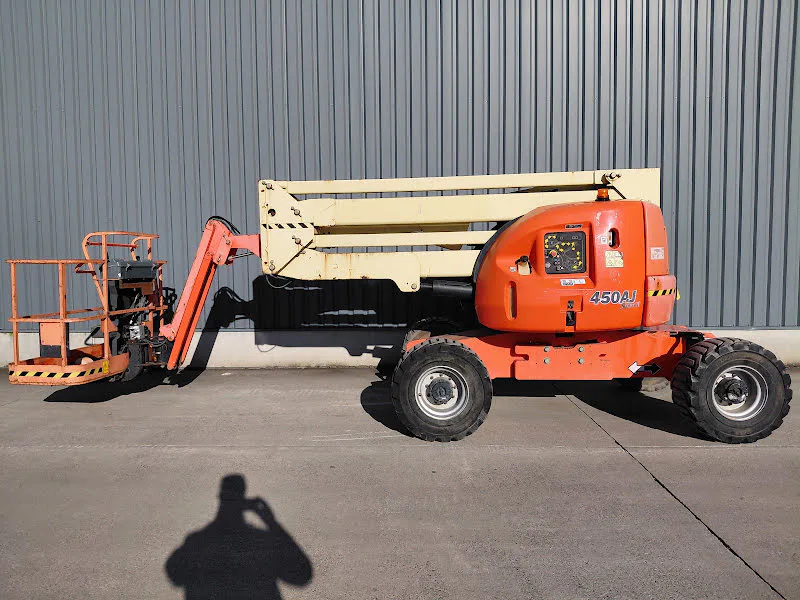Jlg 450AJ 2015 - Articulated boom lift image 3 thumbnail