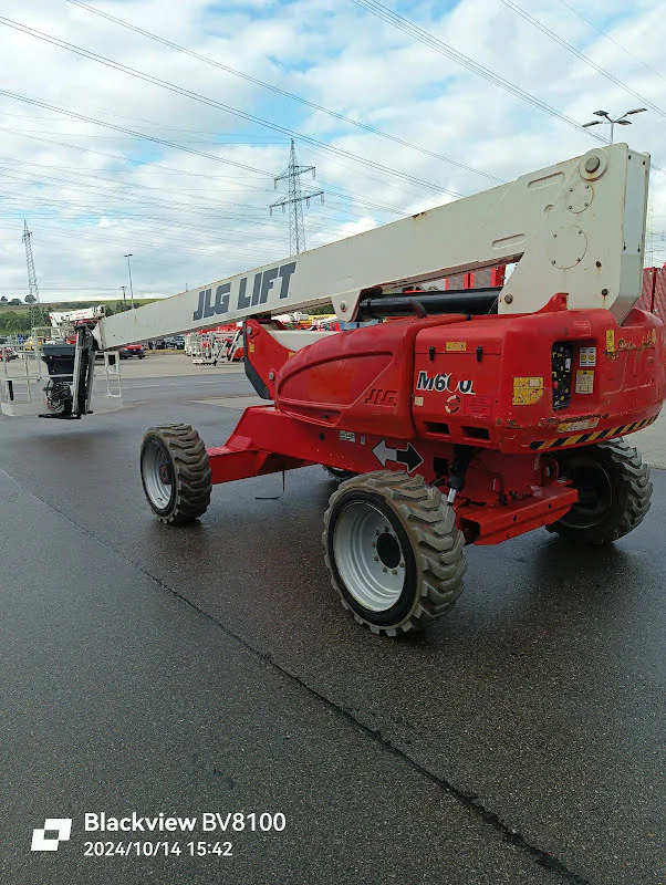 Jlg M600JP 2013 - Articulated boom lift image 2 thumbnail