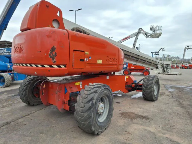 Genie S-125 2012 - Telescoophoogwerker afbeelding 2 miniatuur