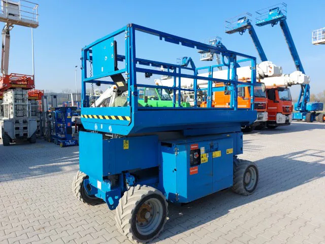 Genie GS-2669 DC 2013 - Schaarhoogwerker afbeelding 1
