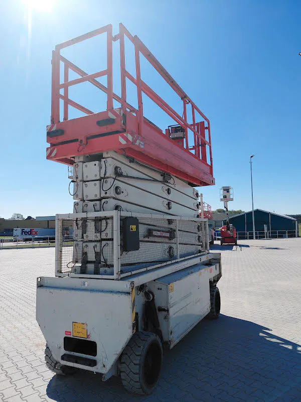 Holland Lift N-195EL12 2014 - scissorlifts for sale