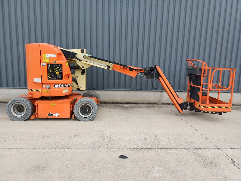 Jlg E300AJP 2012 - Knikarmhoogwerker afbeelding 3 miniatuur