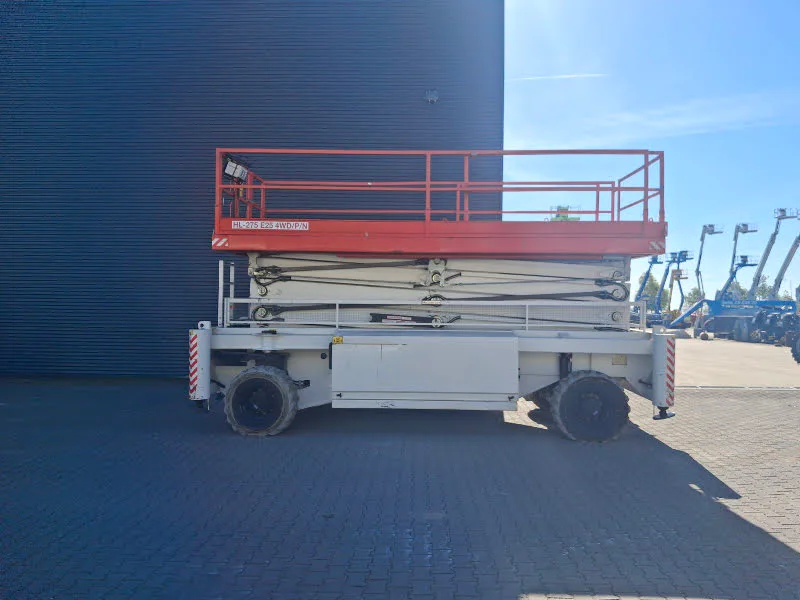 Holland Lift HL-275 E25 4WD/P/N 2020 - scissorlifts for sale