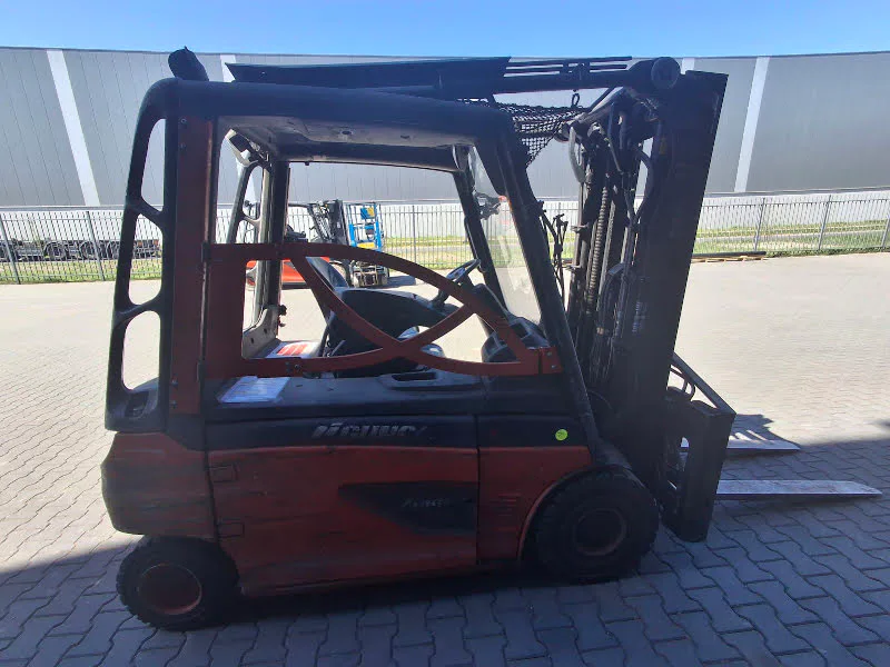 Linde E30L 2017 - Elektrische heftruck afbeelding 2 miniatuur