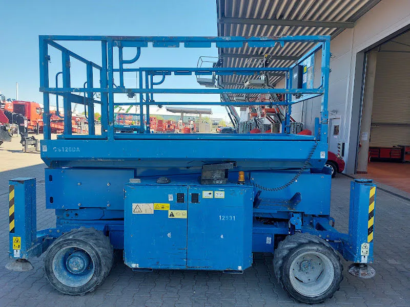 Genie GS-3369 RT OR 2015 - Schaarhoogwerker afbeelding 1