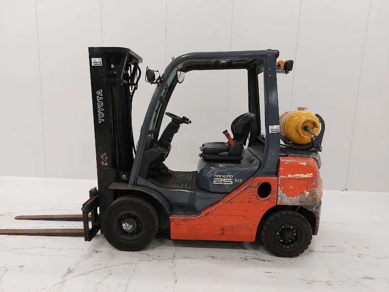 Toyota 02-8FGF25 2008 - LPG-heftruck afbeelding 1