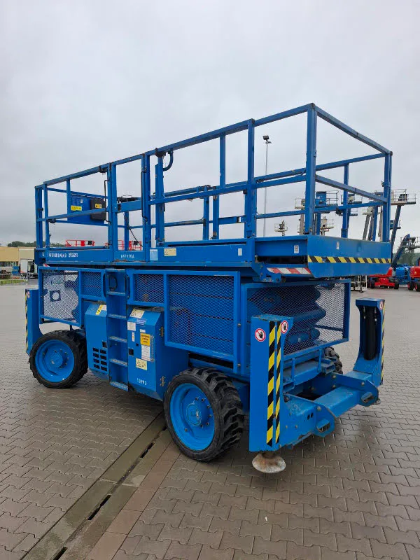 Genie GS-4390 RT 2015 - Schaarhoogwerker afbeelding 3 miniatuur