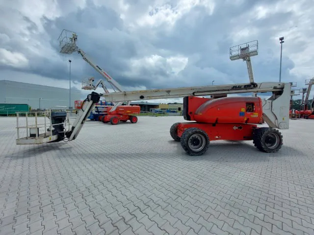 Jlg 800AJ 2014 - Knikarmhoogwerker afbeelding 2 miniatuur