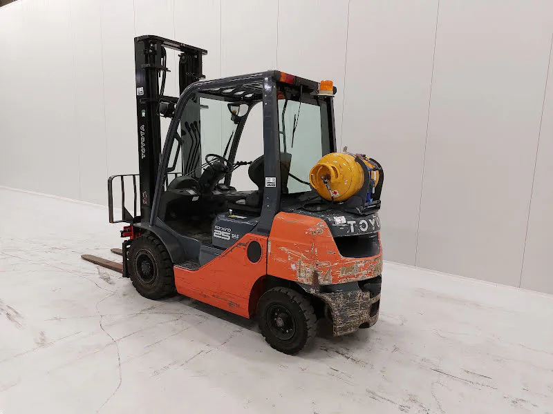 Toyota 02-8FGF25 2010 - LPG-heftruck afbeelding 3 miniatuur