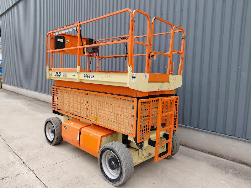 Jlg 4069LE 2016 - Schaarhoogwerker afbeelding 2 miniatuur