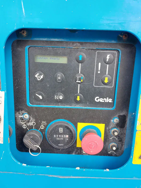 Genie GS-3369 RT OR 2014 - Schaarhoogwerker afbeelding 3 miniatuur